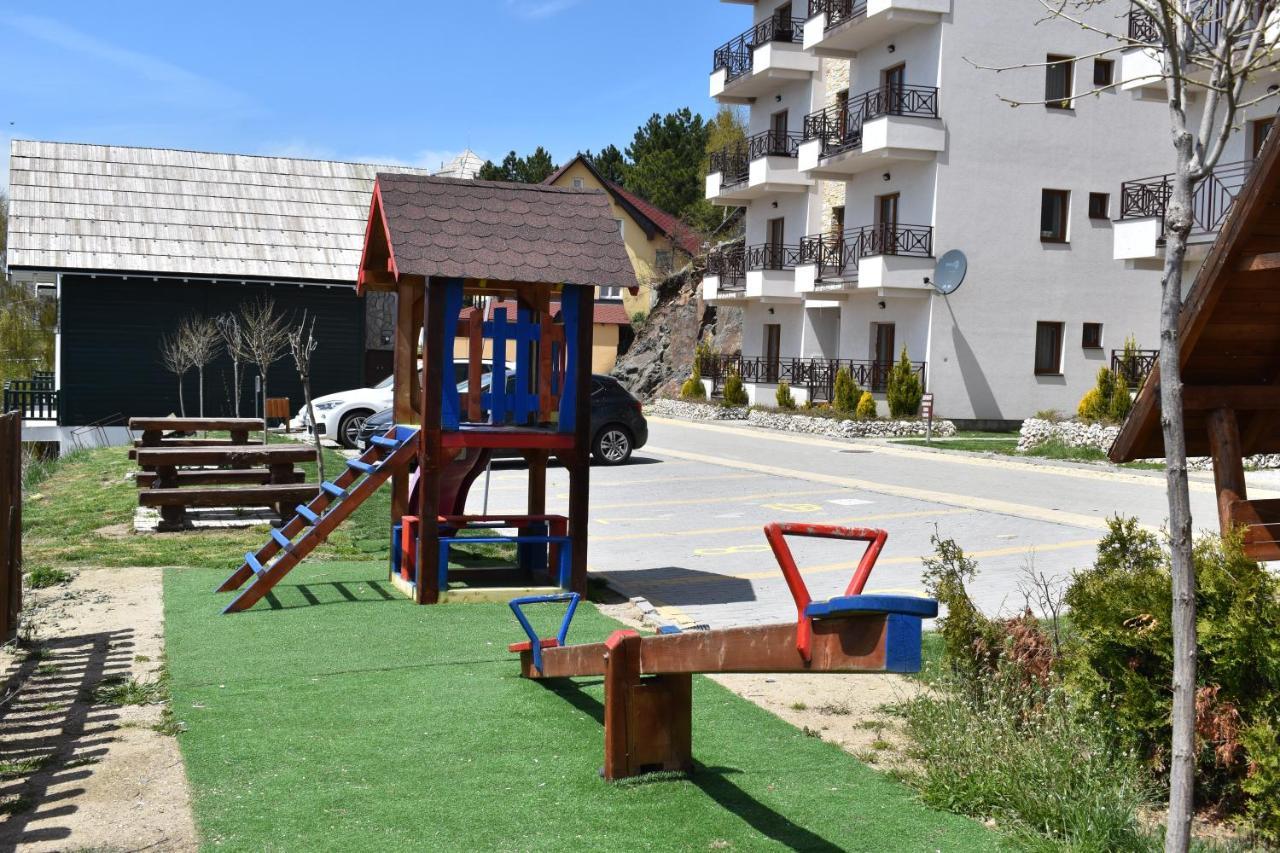 Apartman G1 U Milmari Kompleksu - קופאוניק מראה חיצוני תמונה